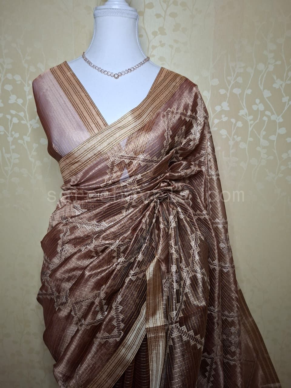 Classic Woven Tissue Silk Saree - Saree Haveli Green