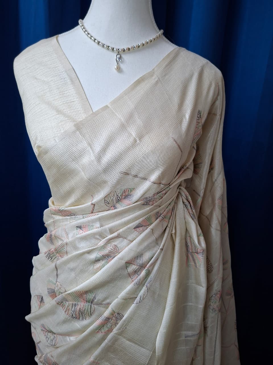 Off-white Soft Semi Tussar Silk Saree