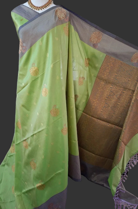 Contrast Weave Soft Silk Saree