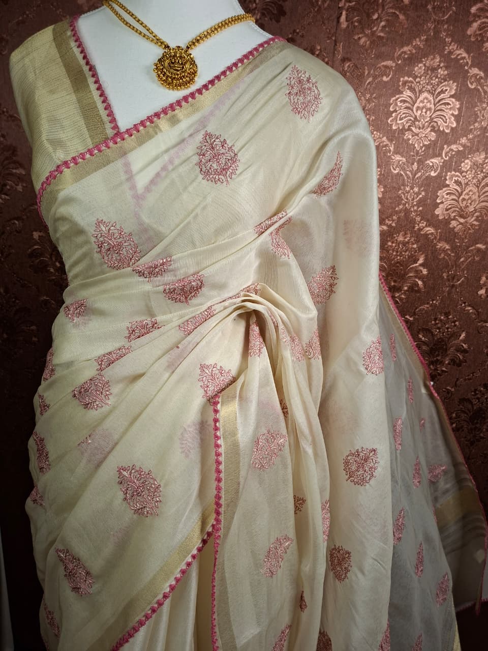 Bloom Butti Mul Chanderi